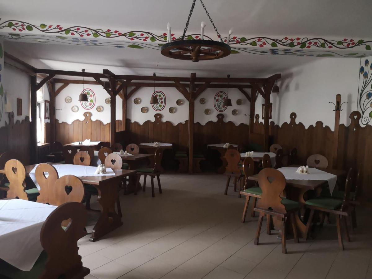 Gomba Panzio Bed and Breakfast Velem Buitenkant foto